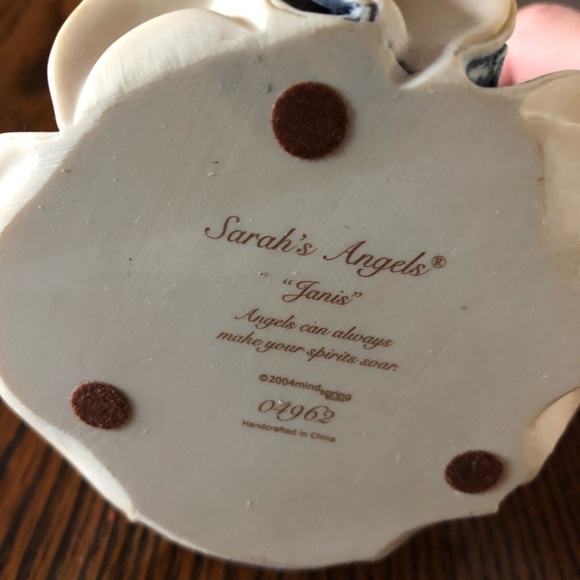 Sarah’s Angels “Janis” grandmother figurine - Picture 5 of 5